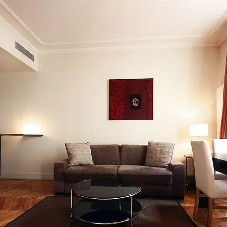 Apts Bridgestreet Champs Elysees 4* פריז
