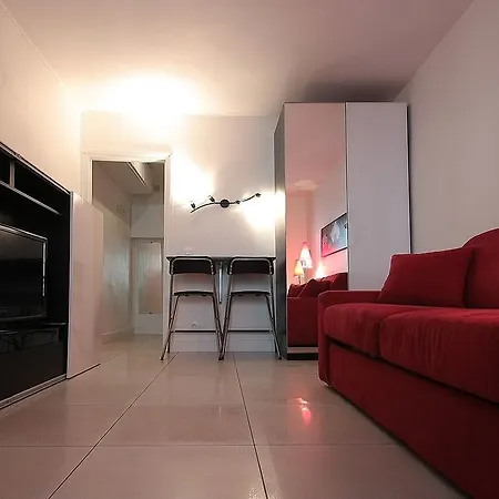 Apts Bridgestreet Champs Elysees Paris