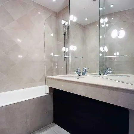 Apts Bridgestreet Champs Elysees Hotel 4*